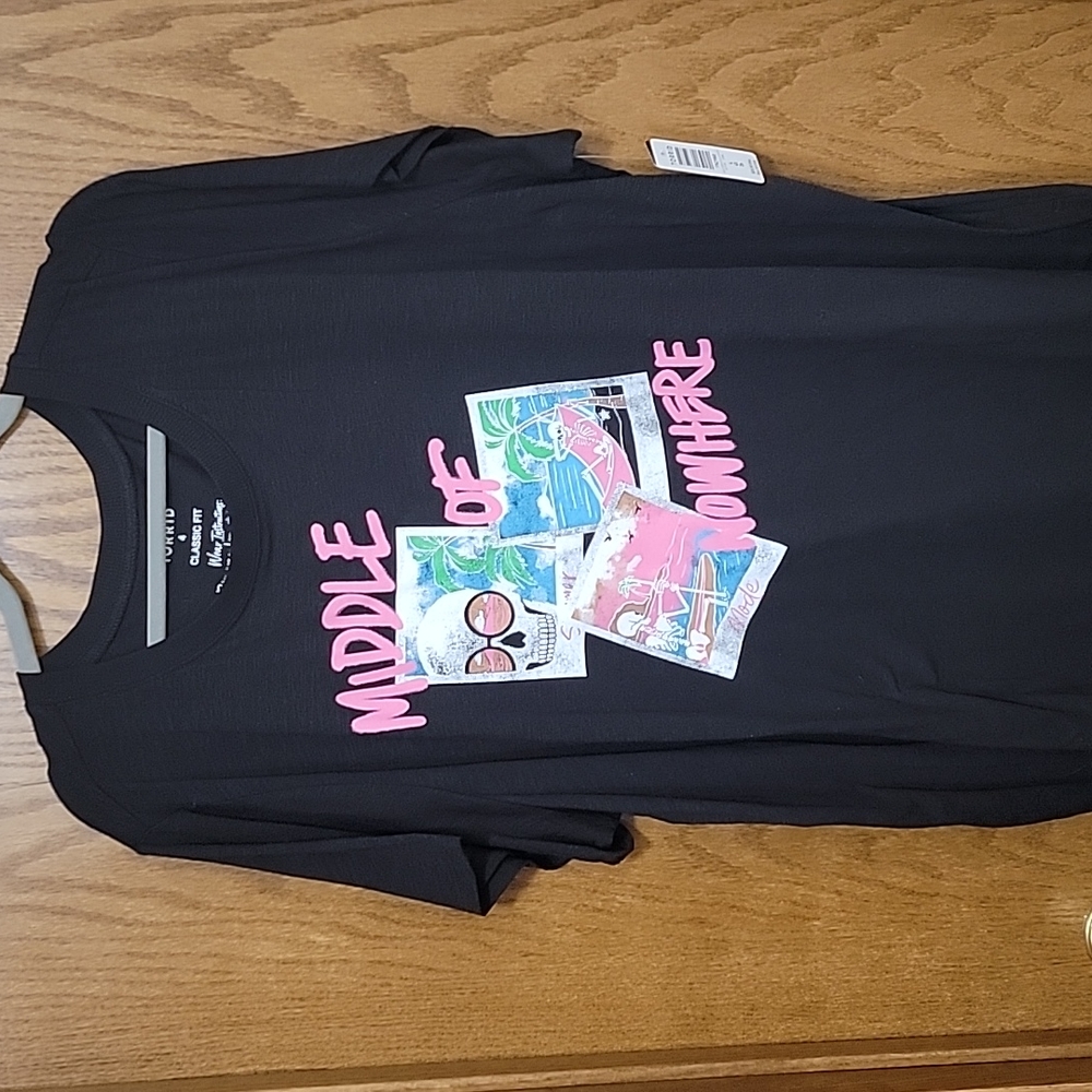 Graphic tshirt